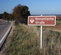 In Deutschland mit dem Auto die Ferienstraßen erkunden In Deutschland mit dem Auto die Ferienstraßen erkunden