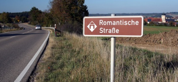 In Deutschland mit dem Auto die Ferienstraßen erkunden In Deutschland mit dem Auto die Ferienstraßen erkunden