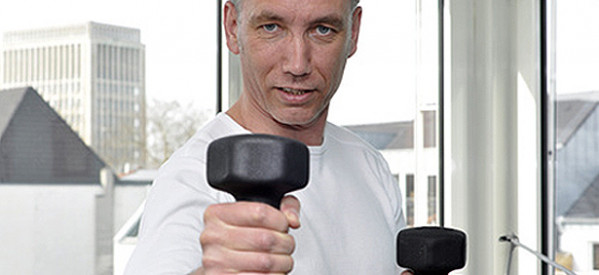 Runter vom Sofa und den Bewegungsmangel bekämpfen Runter vom Sofa und den Bewegungsmangel bekämpfen