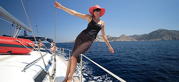 Mit dem Motorboot das Adriatische Meer vor Kroatien erkunden Mit dem Motorboot das Adriatische Meer vor Kroatien erkunden